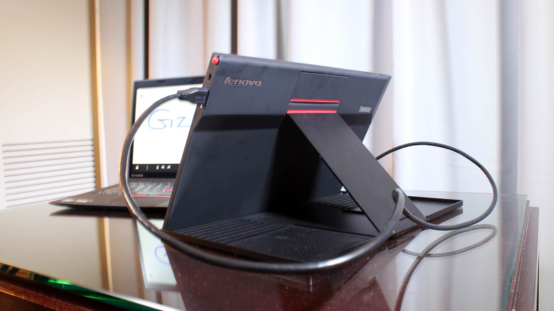 Illustration for article titled Portable Touchscreen Monitor to Make Your Laptop More Windows 8-Touch-Friendly
